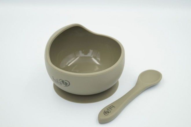 Miska silikonowa z przyssawką i łyżeczką Sage