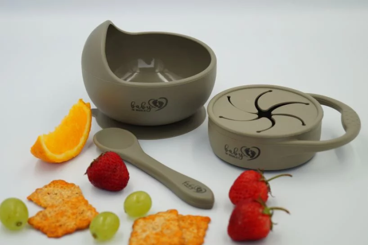 BABY IN WORLD Miska silikonowa z przyssawką i łyżeczką Sage