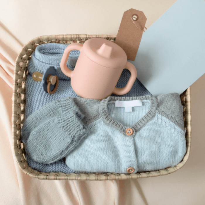 Kompletna wyprawka dla noworodka – co każdy rodzic powinien mieć na liście?